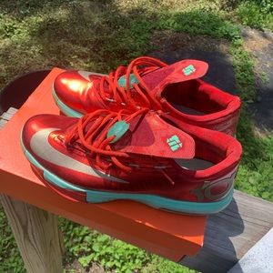 Nike KD6 XmasChristmas- Good condition. Last worn 2014- no OG box- box provided